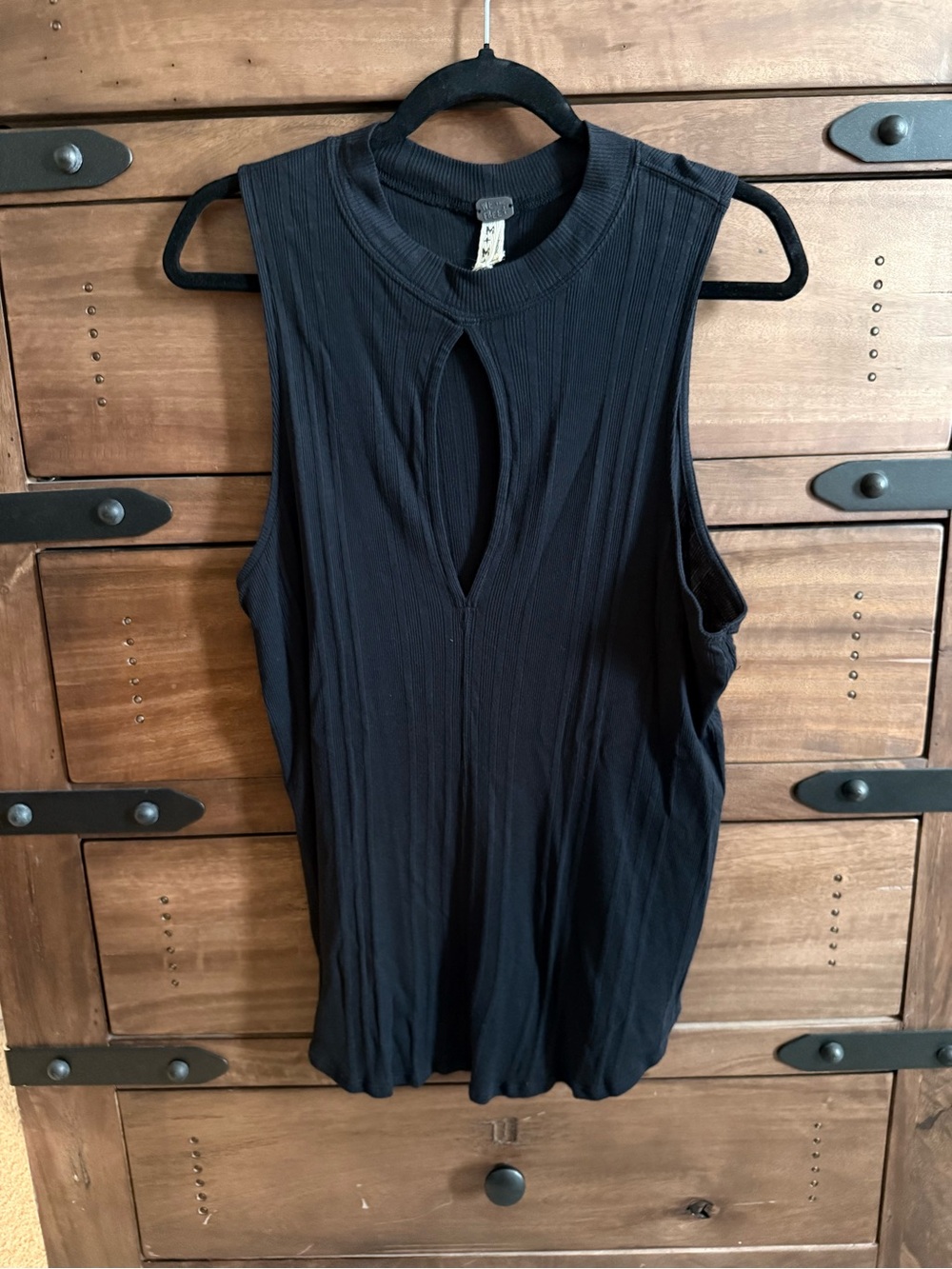 Free People Sleeveless Black Keyhole Ribbed Tank Top - M